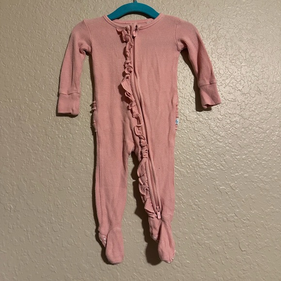 Posh Peanut Other - ❤️$10 FLASH SALE❤️Posh Peanut Viscose Bamboo Footie 3-6M